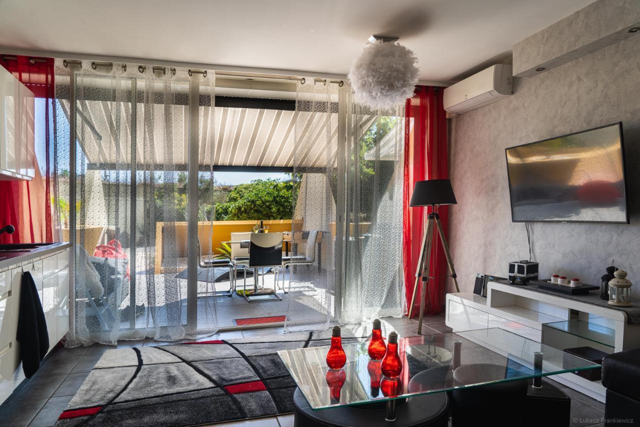 Naturist village, beach side, ground floor apartment Agde Buitenkant foto