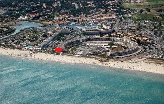 Naturist village, beach side, ground floor apartment Agde Buitenkant foto